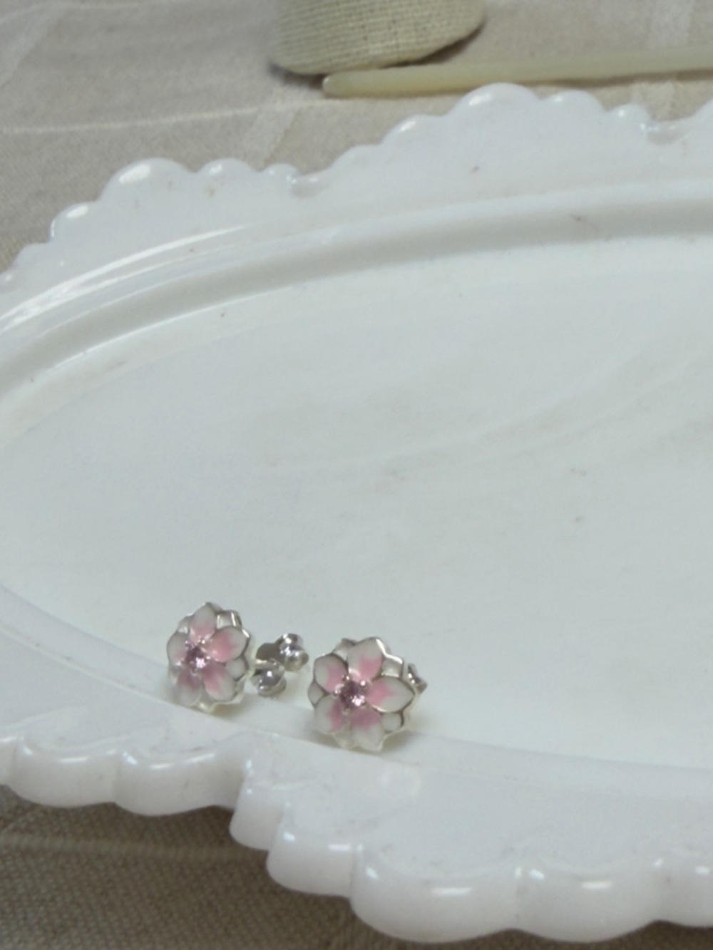 925 Sterling Silver. Pink Flower Stud Earrings - Brand - Picture 2 of 2